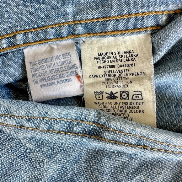 TOMMY HILFIGER, BLUE DENIM JACKET. SIZE S/P - Picture 8 of 8